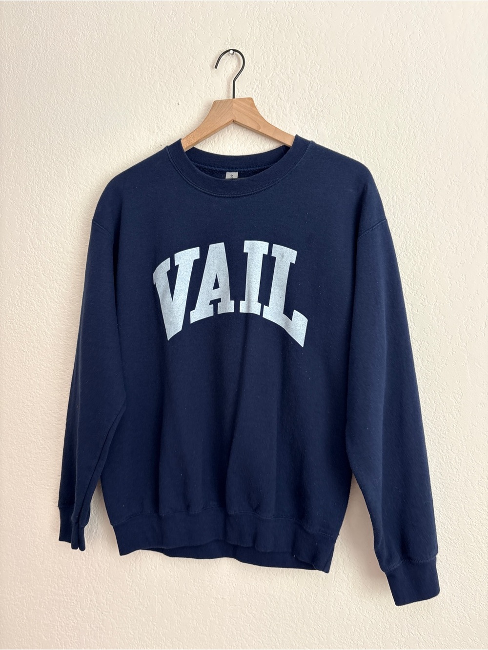 VAIL Navy Crewneck Sweatshirt Classic Pullover Apres Ski Winter